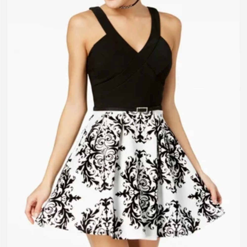 Crystal Doll Size 0 Holiday Dress